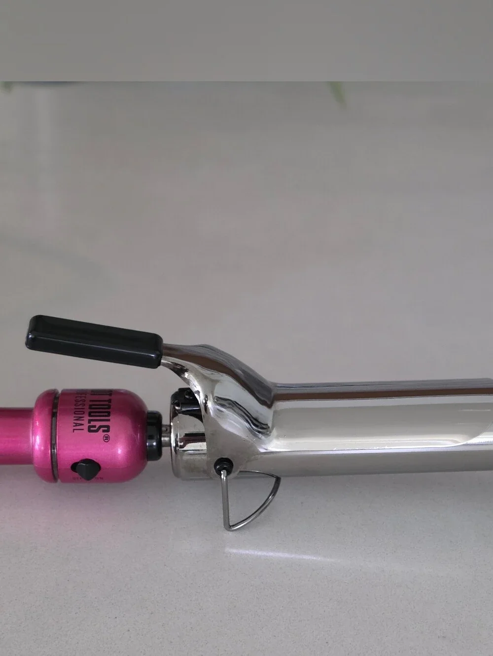 Hot Tools Pink Titanium Curling Iron 1.5” 1 1/2” HPK46 Professional Tested EUC